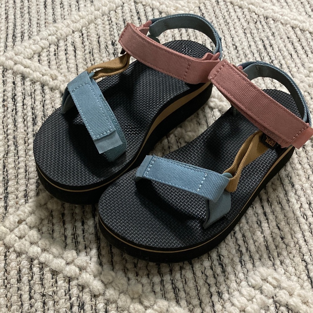 Platform Tevas